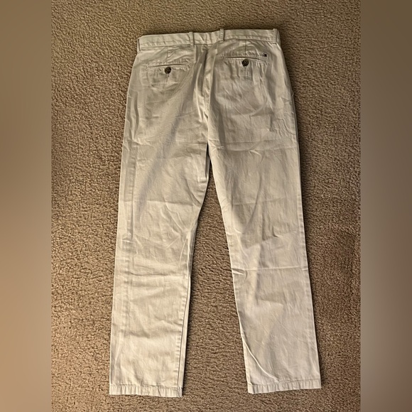 Tommy Hilfiger Chino Pant Size 31/32 in Creamy White - Picture 3 of 5